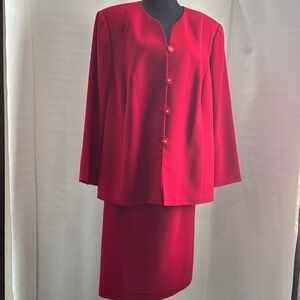 Le Suit Beautiful 3 button Red Skirt Suit, 
Size 22W